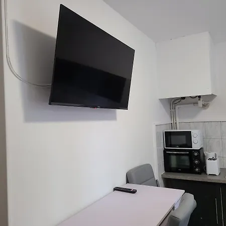 Apartment Centre *